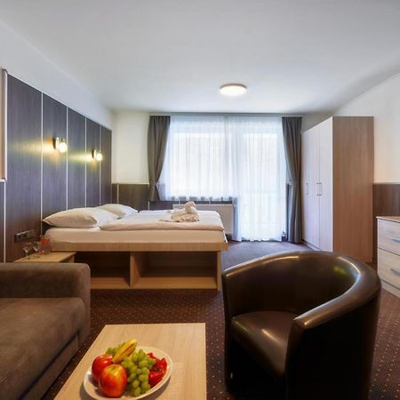 Wellness Hotel Green Paradise Pirkenhammer Eksteriør bilde