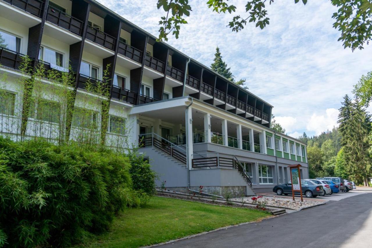 Wellness Hotel Green Paradise Pirkenhammer Eksteriør bilde