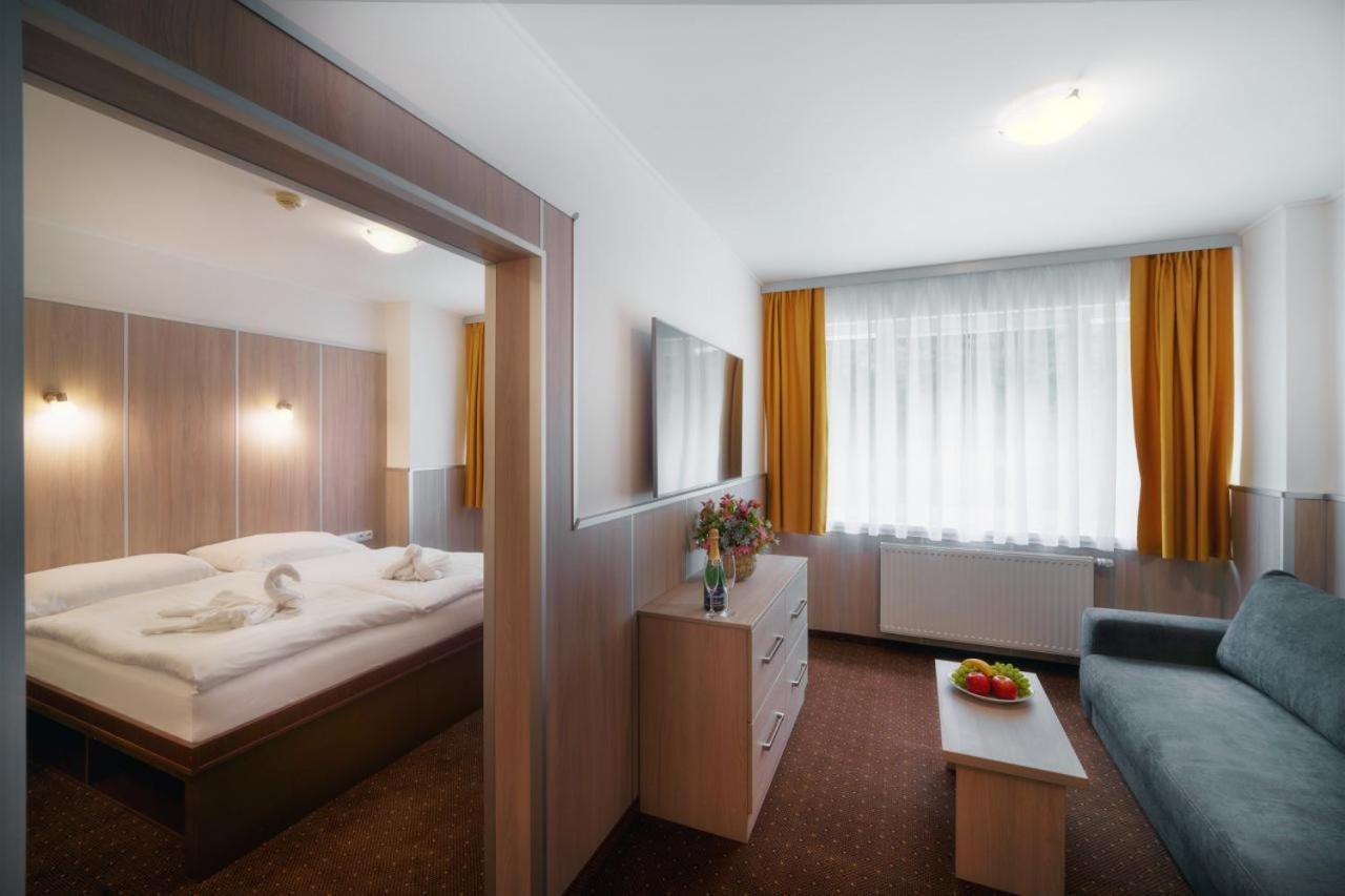 Wellness Hotel Green Paradise Pirkenhammer Eksteriør bilde